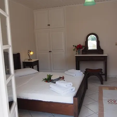 Eolos With Private Parking Áyios Nikítas