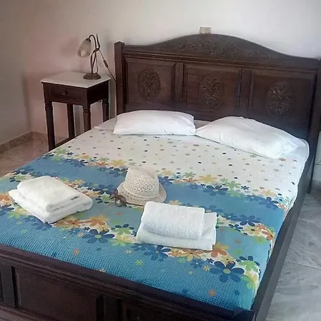 Eolos With Private Parking Apartamento