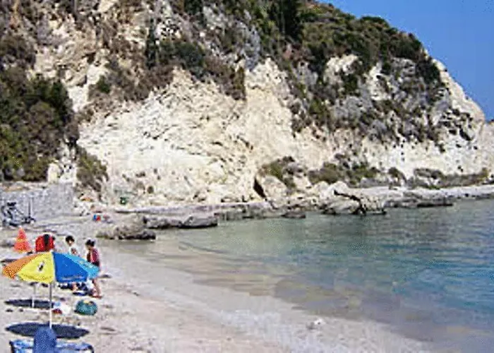 Eolos With Private Parking Agios Nikitas