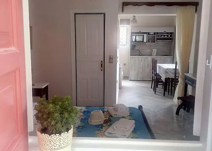 Eolos With Private Parking Apartment *